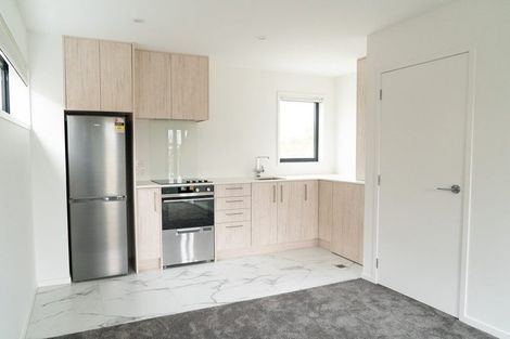 Photo of property in 52a Vodanovich Road, Te Atatu South, Auckland, 0610