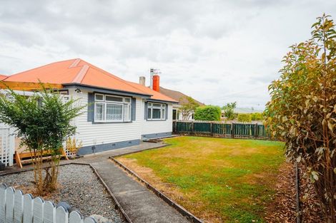 Photo of property in 27 Stanley Street, Levin, 5510