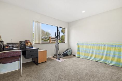 Photo of property in 181 Carlisle Road, Northcross, Auckland, 0632