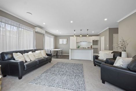 Photo of property in 47a Mangorei Road, Strandon, New Plymouth, 4312