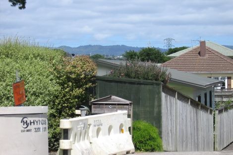 Photo of property in 327c Blockhouse Bay Road, Avondale, Auckland, 0600