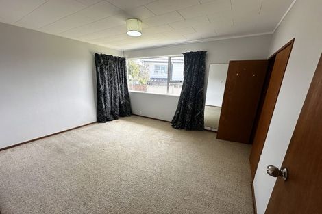 Photo of property in 6 Classic Grove, Bayview, Auckland, 0629