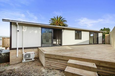 Photo of property in 104a Te Pene Avenue, Titahi Bay, Porirua, 5022