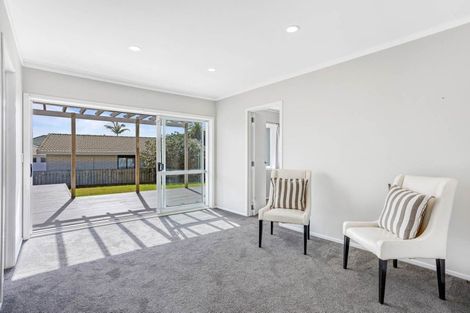 Photo of property in 686a Whangaparaoa Road, Stanmore Bay, Whangaparaoa, 0932