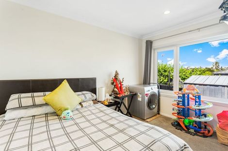 Photo of property in 1/1 Broadview Place, Howick, Auckland, 2014