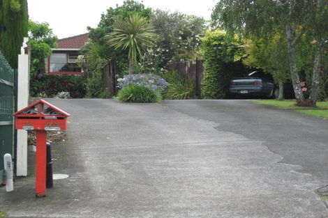 Photo of property in 2/28 Kea Place, Mangere Bridge, Auckland, 2022