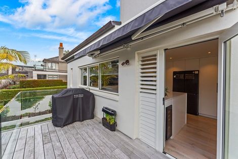 Photo of property in 15 The Strand, Takapuna, Auckland, 0622