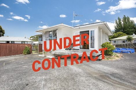 Photo of property in 86 Rosewarne Crescent, Glendene, Auckland, 0602