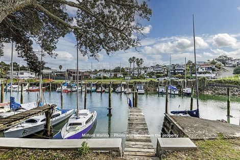 Photo of property in 41 Craig Road, Milford, Auckland, 0620