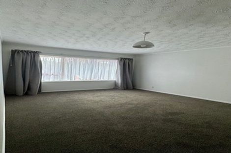 Photo of property in 2/18 Fratley Avenue, Farm Cove, Auckland, 2012