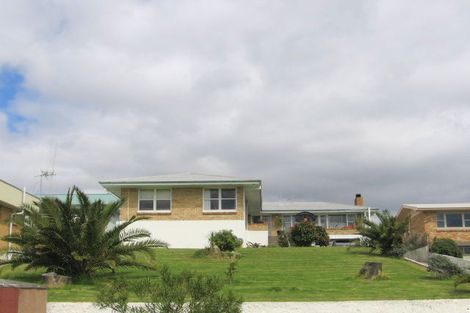 Photo of property in 108 Oceanview Road, Mount Maunganui, 3116