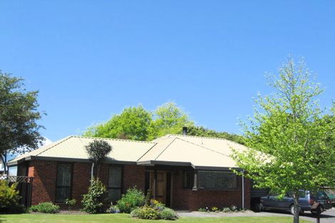 Photo of property in 76 Dunbarton Street, Redwood, Christchurch, 8051