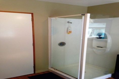 Photo of property in 32 Avalon Crescent, Fernhill, Queenstown, 9300