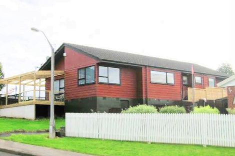 Photo of property in 81 Pupuke Road, Northcote, Auckland, 0627
