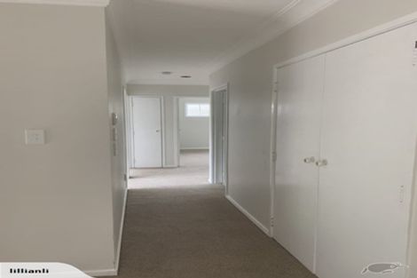 Photo of property in 82 Woodlands Crescent, Browns Bay, Auckland, 0630