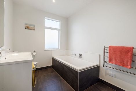 Photo of property in 15 Sunview Street, Silverdale, 0932