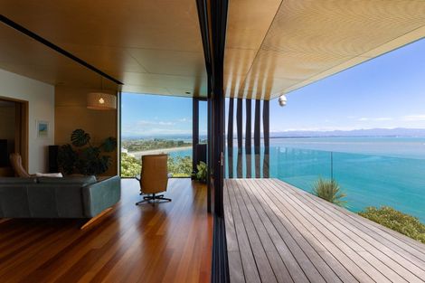 Photo of property in 36 The Cliffs, Britannia Heights, Nelson, 7010