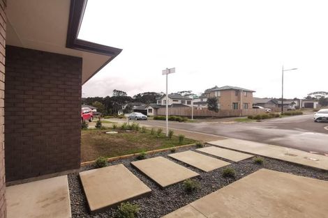 Photo of property in 5 Barrels Close, Kumeu, 0810