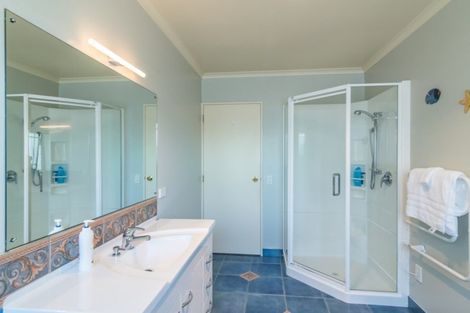 Photo of property in 4 Rifleman Lane, Paraparaumu Beach, Paraparaumu, 5032