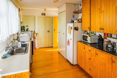 Photo of property in 24 Taupo Crescent, Plimmerton, Porirua, 5026