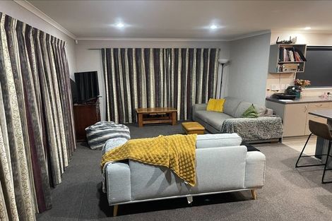 Photo of property in 3 Nevada Way, Kelvin Grove, Palmerston North, 4414