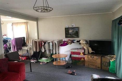 Photo of property in 40 Tahi Terrace, Glen Eden, Auckland, 0602