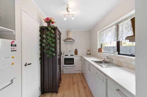 Photo of property in 135 Hakanoa Street, Huntly, 3700