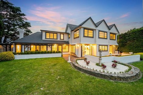 Photo of property in 29 Padnell Crescent, Paparangi, Wellington, 6037