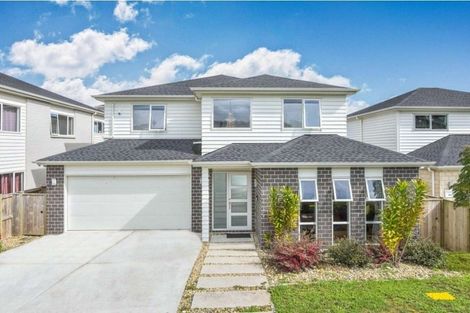 Photo of property in 21e Stamford Crescent, Flat Bush, Auckland, 2019