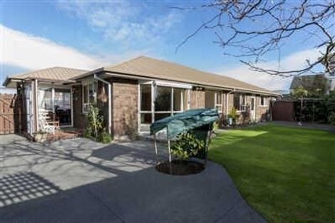 Photo of property in 102 Peverel Street, Riccarton, Christchurch, 8041