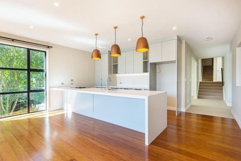 Photo of property in 102 Bassett Road, Remuera, Auckland, 1050