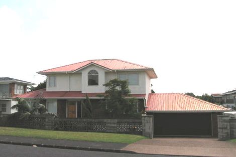 Photo of property in 8 Felgrove Street, Glendene, Auckland, 0602