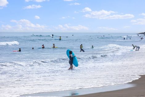 Photo of property in 1 Mclean Street, Strandon, New Plymouth, 4312