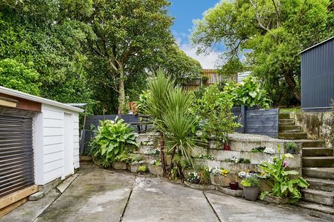 Photo of property in 12b Bell Street, Tawa, Wellington, 5028