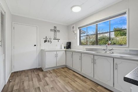 Photo of property in 35 Waitawa Place, Lynmore, Rotorua, 3010