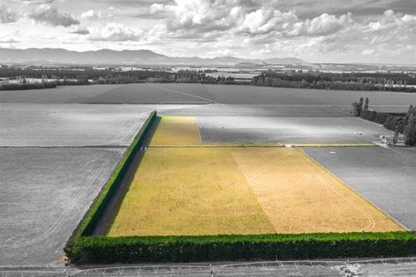 Photo of property in 1009 Wolffs Road, West Eyreton, Rangiora, 7476