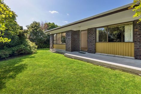 Photo of property in 2/35 Ti Nana Crescent, Henderson, Auckland, 0610