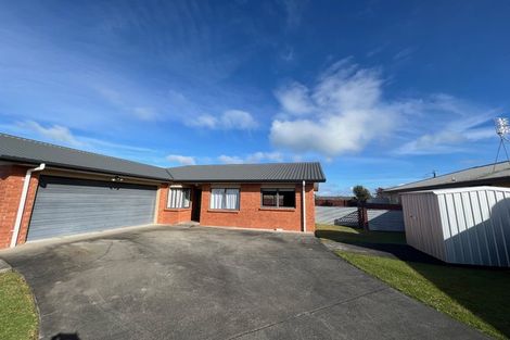 Photo of property in 19 Corsair Place, Melville, Hamilton, 3206