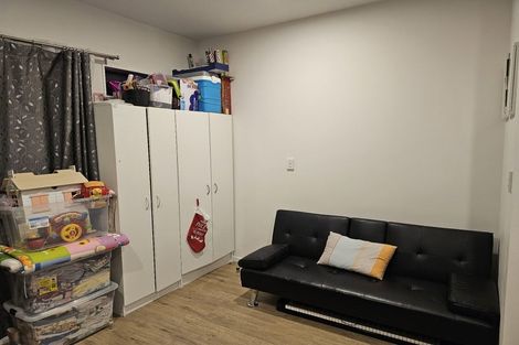 Photo of property in 2/122 Pooks Road, Ranui, Auckland, 0612