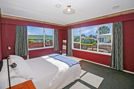 Photo of property in 3b Montana Place, Merrilands, New Plymouth, 4312