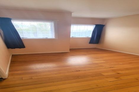 Photo of property in 34 Islington Avenue, New Lynn, Auckland, 0600