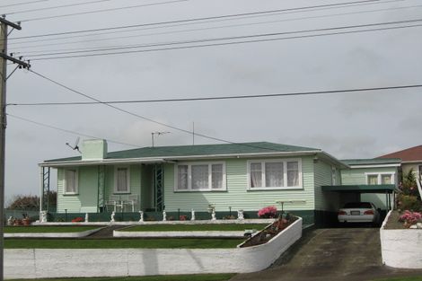 Photo of property in 9 Raleigh Street, Waitara, 4320