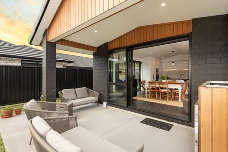 Photo of property in 68 Pakanga Grove, Pyes Pa, Tauranga, 3112