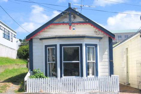 Photo of property in 86 Tasman Street, Mount Cook, Wellington, 6021