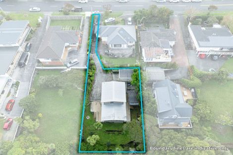 Photo of property in 2/104 Ocean View Road, Northcote, Auckland, 0627