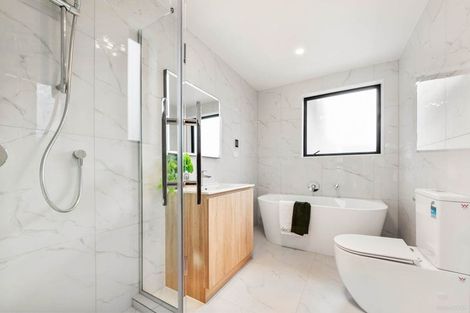 Photo of property in 108d Taikata Road, Te Atatu Peninsula, Auckland, 0610