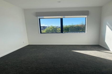 Photo of property in 2 Skua Road, Hobsonville, Auckland, 0616