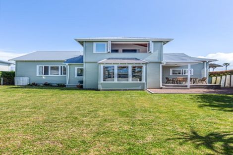 Photo of property in 62 Vauxhall Road, Devonport, Auckland, 0624