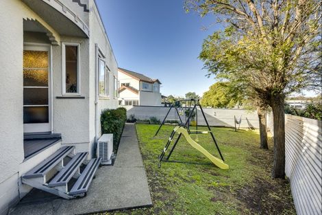 Photo of property in 28 Havelock Road, Hospital Hill, Napier, 4110