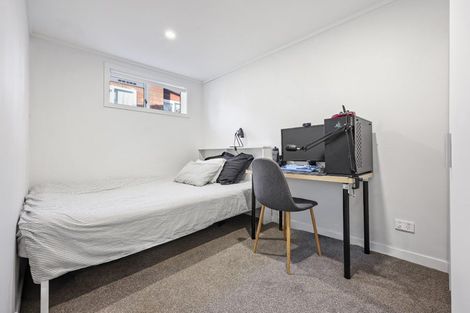 Photo of property in 73 Bradbury Road, Botany Downs, Auckland, 2010